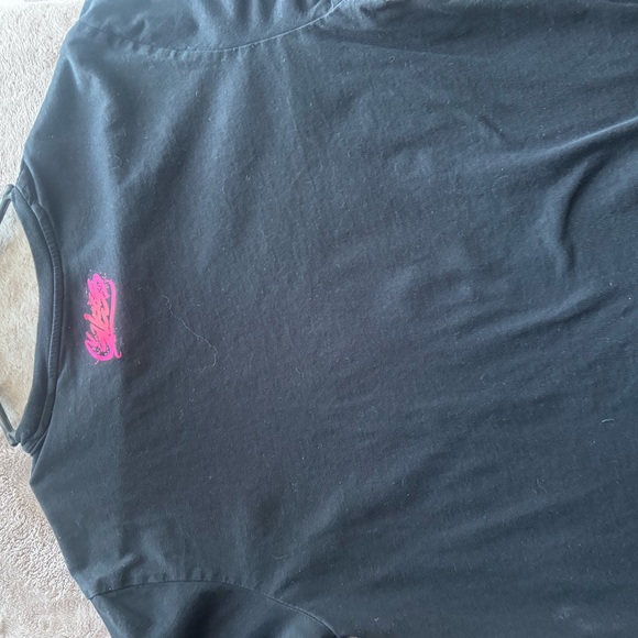 Guess Black T-Shirt with Colorful Skull Design - Picture 4 of 5